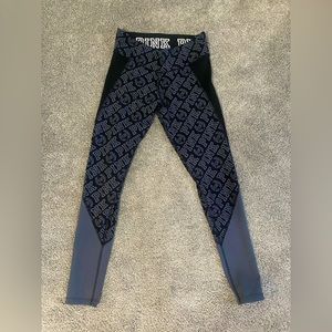 VS PINK Reversible Leggings